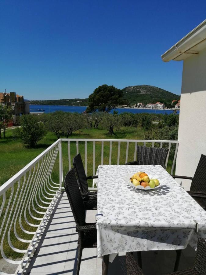 Marina Slano Apartment Bagian luar foto