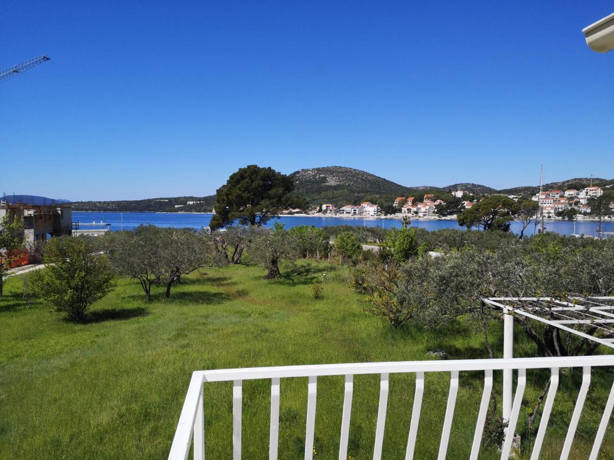 Marina Slano Apartment Bagian luar foto